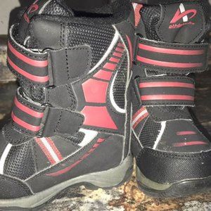 ATHLETECH SNOW BOOTS, SIZE 6 TODDLER,